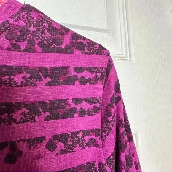 T-Shirt  Purple & Black Striped Size 1X - Picture 14 of 16